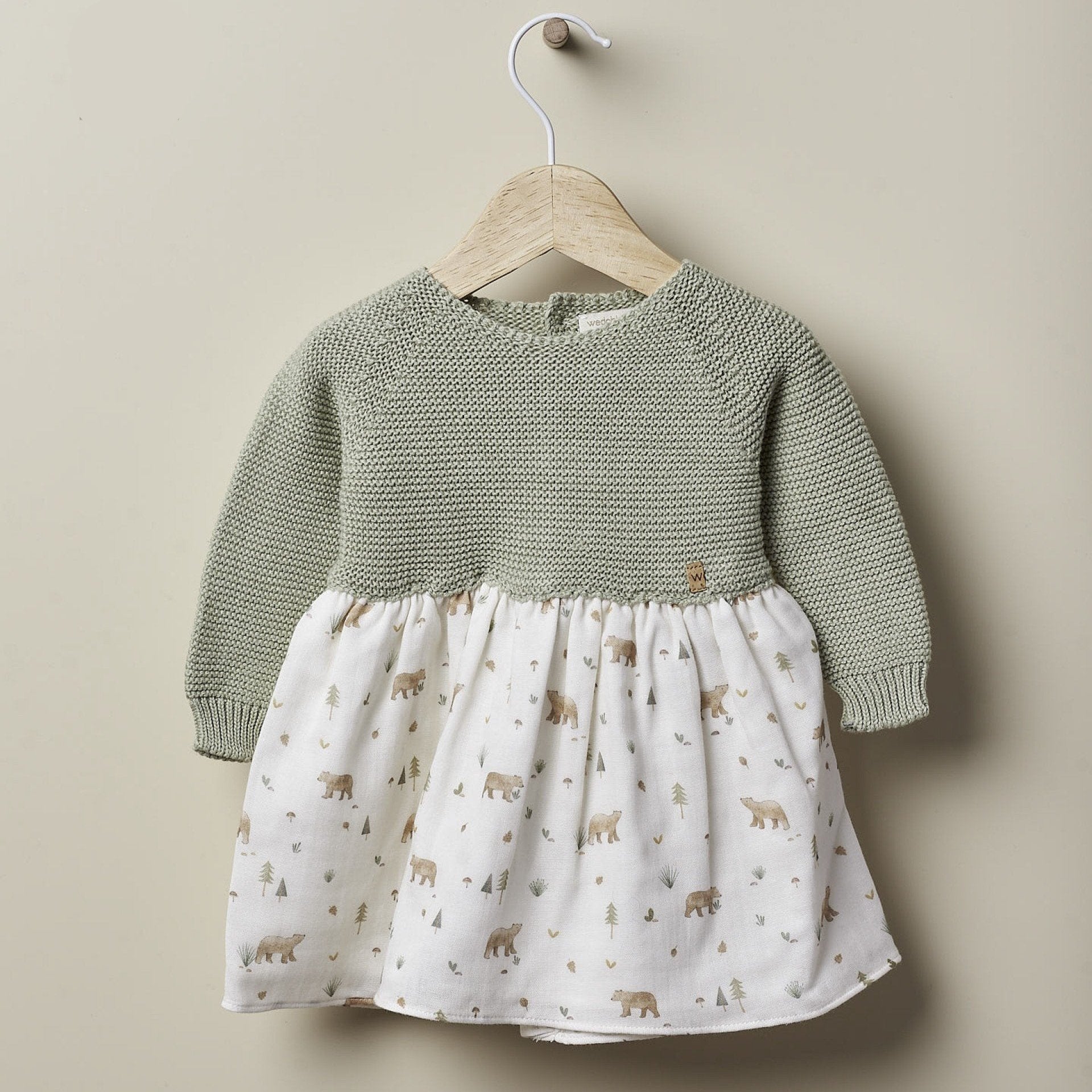 W bears dress