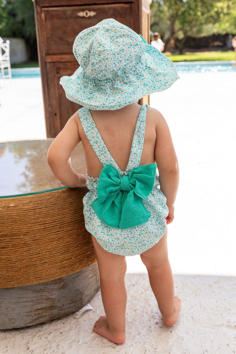 pelele-bebe-estampado-flores
