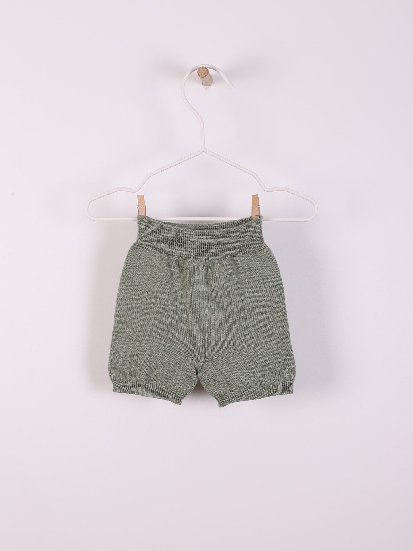 Pantalón corto punto